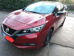 Rot Gebraucht 2021 Nissan Leaf N-Connecta Kleinwagen | 13.599 € (Fairer Preis)