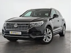 Deep black perleffekt Gebraucht 2018 VW Touareg Elegance SUV | 39.160 € (Fairer Preis)