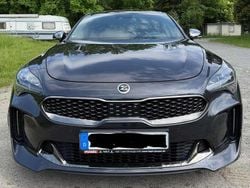 Schwarz Gebraucht 2018 Kia Stinger Limousine | 26.800 € (Guter Preis)