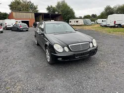 Schwarz Gebraucht 2005 Mercedes E280 Kombi | 1.100 €
