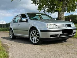 Silber Gebraucht 2002 VW Golf IV Kleinwagen | 1.800 € (Fairer Preis)