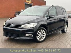 Schwarz Gebraucht 2017 VW Touran Highline Van / Kleinbus | 11.000 € (Superpreis)