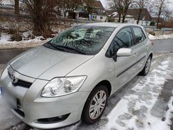 Grau Gebraucht 2008 Toyota Auris Limousine | 4.999 €