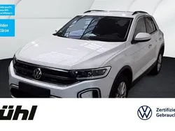 Pure white Gebraucht 2024 VW T-Roc Life SUV | 22.390 € (Guter Preis)
