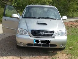 Silber metallic Gebraucht 2004 Kia Carnival EX Van / Kleinbus | 6.700 €