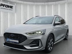 Moondust silver Gebraucht 2023 Ford Focus ST-Line Kombi | 22.475 € (Fairer Preis)