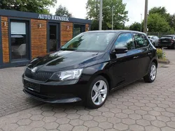 Schwarz Gebraucht 2016 Skoda Fabia Cool Edition Limousine | 8.500 € (Fairer Preis)