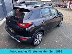 Schwarz Gebraucht 2022 Kia Stonic Vision SUV | 13.990 € (Superpreis)