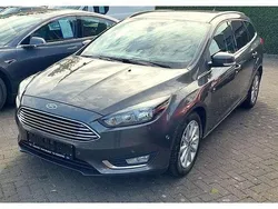 Magnetic grau Gebraucht 2015 Ford Focus Titanium Kombi | 7.980 € (Fairer Preis)