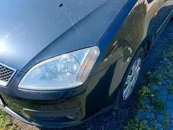 Grün Gebraucht 2006 Ford C-MAX Van / Kleinbus | 2.200 € (Fairer Preis)