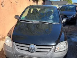Schwarz Gebraucht 2008 VW Fox Kleinwagen | 1.800 € (Fairer Preis)