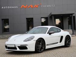 Weiß Gebraucht 2023 Porsche 718 Cayman T Chrono Coupé | 69.990 €