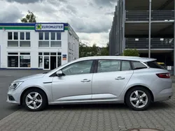 Platingrau Gebraucht 2020 Renault Mégane GrandTour Business Kombi | 13.890 € (Fairer Preis)