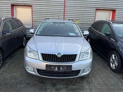 Silber Gebraucht 2013 Skoda Octavia Limousine | 3.990 € (Superpreis)