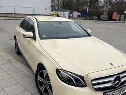 Beige Gebraucht 2019 Mercedes E220 Avantgarde Limousine | 11.500 € (Superpreis)
