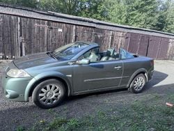 Gebraucht 2005 Renault Mégane Coupé Dynamique Coupé | 2.400 €