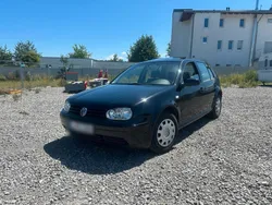 Schwarz Gebraucht 2000 VW Golf IV Limousine | 1.500 € (Guter Preis)