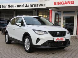 Nevadaweiss Gebraucht 2024 Seat Arona Style SUV | 19.950 € (Guter Preis)