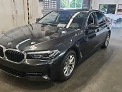 Grau Gebraucht 2022 BMW 520 Performance Limousine | 30.799 € (Fairer Preis)