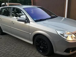 Beige Gebraucht 2008 Opel Signum Kombi | 2.650 € (Etwas zu teuer)