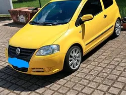 Gelb Gebraucht 2004 VW Fox Kleinwagen | 3.000 €