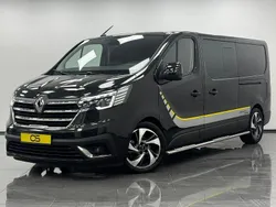 Schwarz Gebraucht 2022 Renault Trafic Van | 38.950 € (Guter Preis)
