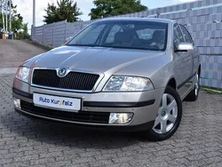 Beige Gebraucht 2004 Skoda Octavia Elegance Limousine | 5.900 € (Teuer)