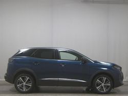Blau Gebraucht 2023 Peugeot 3008 Allure SUV | 15.380 € (Superpreis)