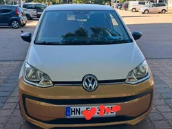 Weiß Gebraucht 2017 VW up! Kleinwagen | 6.900 € (Fairer Preis)