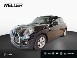 Midnight black (schwarz) Gebraucht 2019 Mini One D Pepper Kleinwagen | 12.950 € (Etwas zu teuer)