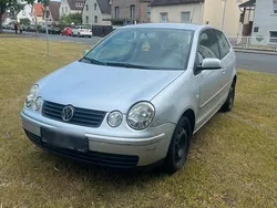 Grau Gebraucht 2002 VW Polo Kleinwagen | 290 € (Superpreis)