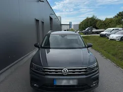Grau Gebraucht 2019 VW Tiguan SUV | 16.850 € (Etwas zu teuer)