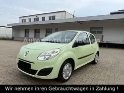 Grün Gebraucht 2010 Renault Twingo Authentique Kleinwagen | 1.999 € (Fairer Preis)
