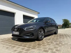 Grau Gebraucht 2022 Hyundai i30 Edition 30+ Limousine | 18.000 € (Fairer Preis)