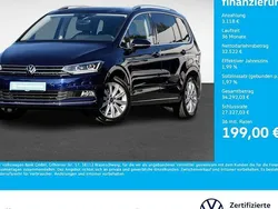 Blau Gebraucht 2024 VW Touran Highline Van / Kleinbus | 35.640 € (Fairer Preis)