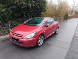Rot Gebraucht 2004 Peugeot 307 CC Sport Cabrio | 1.500 € (Fairer Preis)