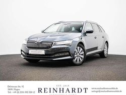 Quarzgrau metallic Gebraucht 2021 Skoda Superb Style Kombi | 23.325 € (Guter Preis)