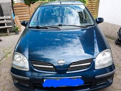 Blau Gebraucht 2004 Nissan Almera Tino Van / Kleinbus | 700 € (Guter Preis)