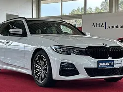 Alpinweiss iii Gebraucht 2021 BMW 320 Shadowline Kombi | 26.900 € (Fairer Preis)