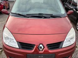 Rot Gebraucht 2009 Renault Scénic III Van / Kleinbus | 1.999 € (Guter Preis)