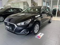 Schwarz Gebraucht 2018 Hyundai i30 Pure Kombi | 9.990 € (Guter Preis)