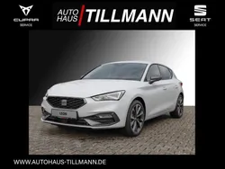 Weiß Gebraucht 2023 Seat Leon FR Kleinwagen | 28.490 € (Etwas zu teuer)