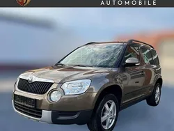 Matobraun metallic Gebraucht 2012 Skoda Yeti Plus Edition SUV | 5.780 € (Guter Preis)