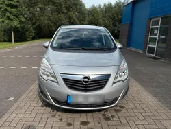 Silber Gebraucht 2011 Opel Meriva Van / Kleinbus | 2.700 € (Fairer Preis)
