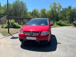 Rot Gebraucht 2003 VW Touran Van / Kleinbus | 2.200 € (Fairer Preis)