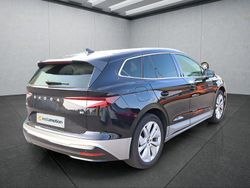 Schwarz Gebraucht 2025 Skoda Enyaq iV Loft SUV | 49.449 €