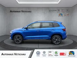 Raceblau Gebraucht 2024 Skoda Karoq SportLine SUV | 36.880 € (Teuer)