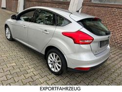 Silber Gebraucht 2016 Ford Focus Titanium Limousine | 5.555 € (Guter Preis)
