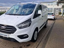 Frostweiß Gebraucht 2022 Ford Transit Custom Trend Van / Kleinbus | 28.980 € (Etwas zu teuer)