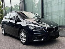 Saphirschwarz Gebraucht 2017 BMW 218 Active Tourer Advantage Van / Kleinbus | 13.400 € (Fairer Preis)